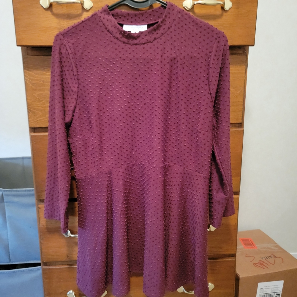 NWT!! Motherhood Maternity top
